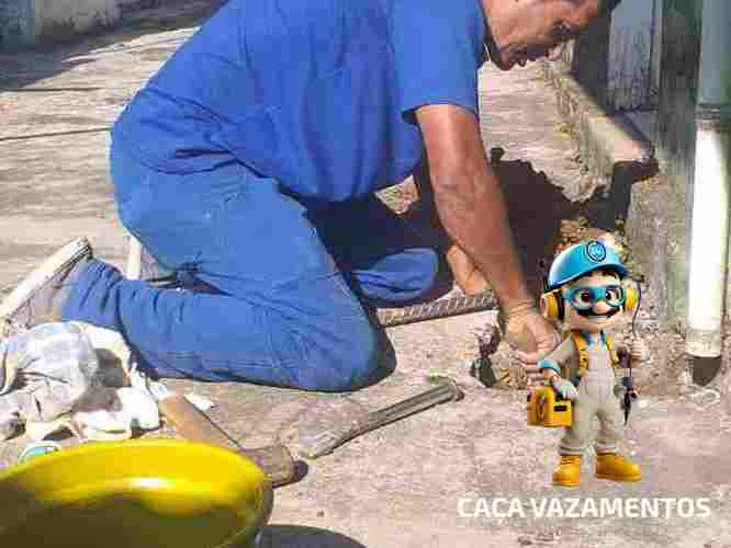 Conserto de vazamento de água no banheiro e vasoCentro em Suzano em Suzano